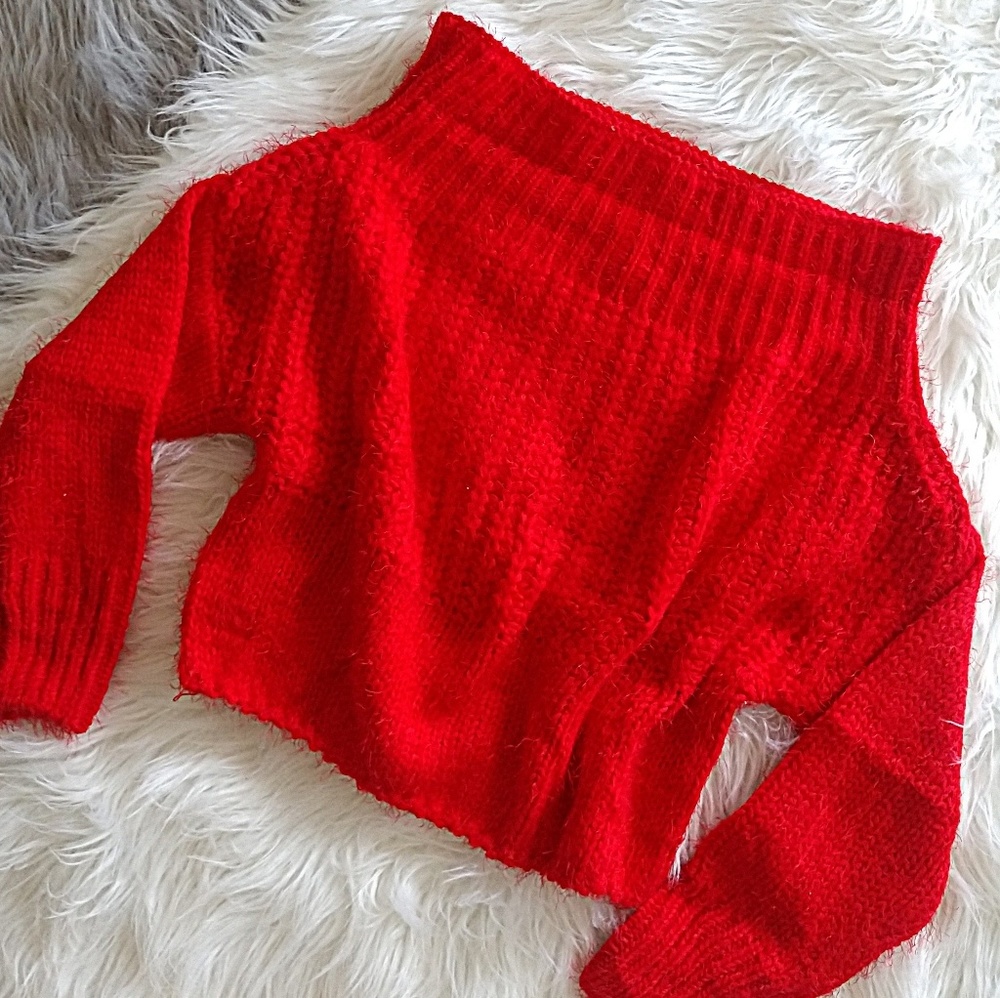 🆕 Red Slouchy Off Shoulder Sweater - Picture 3 of 8